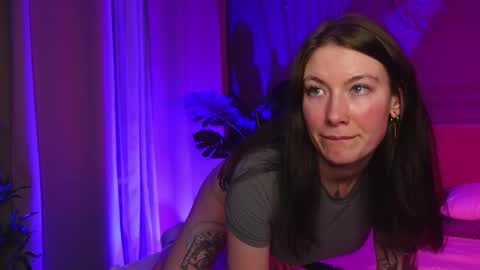 Liv 3 online show from November 21, 3:00 pm