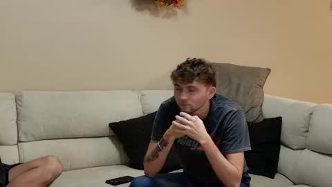 Snapshot of livenull chatting on January 16, 3:56 am Jay online show from January 16, 3:56 am