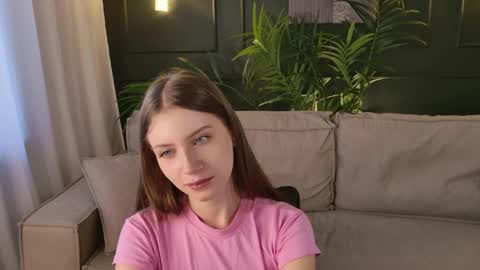 Livia online show from May 20, 5:57 am
