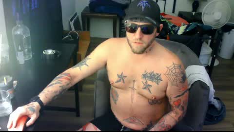 livingpuddle online show from May 27, 10:51 pm
