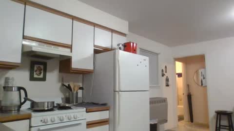 Liv Mirage online show from February 27, 3:04 am