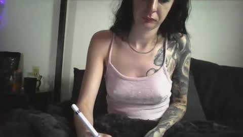 Snapshot of livmirage chatting on June 5, 4:35 pm Liv Mirage online show from June 5, 4:35 pm