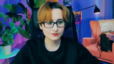 LixeLuna online show from April 24, 6:38 am