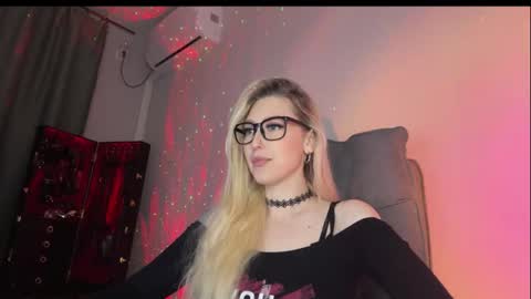 Liya Ray online show from March 8, 2:04 am