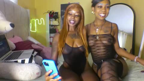liyah online show from October 19, 8:37 am