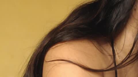 liz_603757 online show from April 7, 7:58 pm