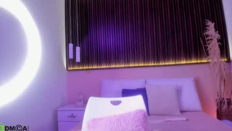Snapshot of liz_grey_ chatting on June 3, 12:13 am online show from June 3, 12:13 am