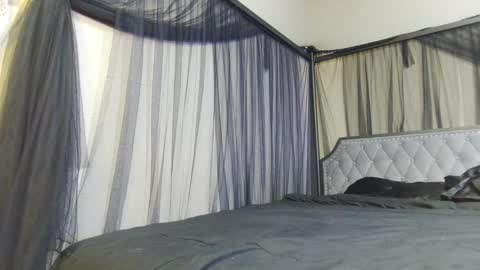 Jay-Liz online show from September 18, 4:47 am