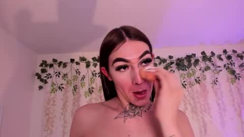 Liz Luna online show from March 4, 11:22 pm