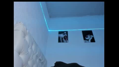 liza_25 online show from March 18, 4:59 am