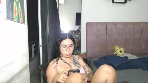 Snapshot of liza_thurner chatting on September 23, 2:36 am Liza Thurner online show from September 23, 2:36 am