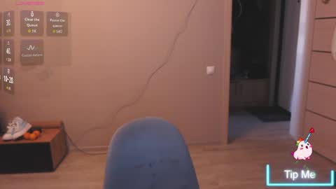 Liza Wet online show from May 1, 1:21 am