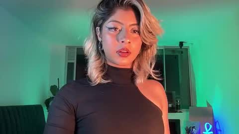 Snapshot of lizambarr chatting on October 30, 1:40 am Lizeth online show from October 30, 1:40 am