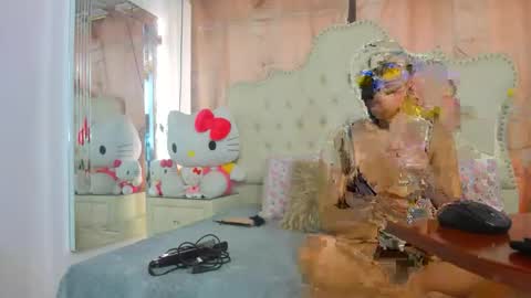 Snapshot of lizandjuan chatting on December 14, 7:51 pm lizANDjuan online show from December 14, 7:51 pm