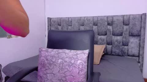 Snapshot of lizbeth_ross chatting on September 20, 11:11 am LIZBETH ROSS online show from September 20, 11:11 am