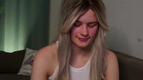 Sunnheart online show from January 23, 7:40 pm