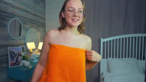 Lizbeth or Lizzy online show from December 14, 2:12 am