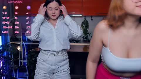 Lizbeth or Lizzy online show from December 20, 7:17 pm