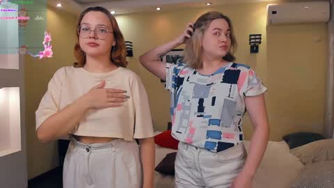 Lizbeth or Lizzy online show from December 25, 7:13 pm