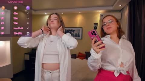 Lizbeth or Lizzy online show from December 28, 7:43 pm