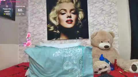 Mariana online show from October 31, 6:20 pm