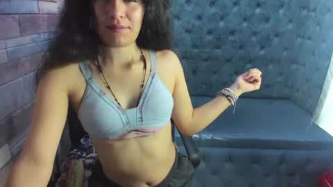 Snapshot of lizeth_garcia_ chatting on October 18, 12:06 pm lizeth_garcia_ online show from October 18, 12:06 pm