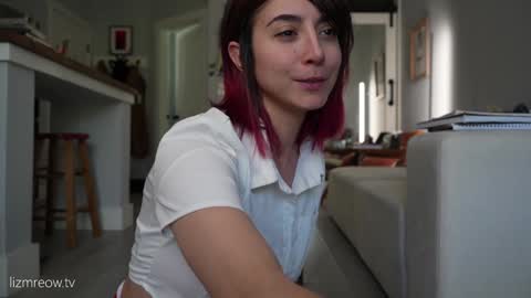 Liselle online show from November 9, 7:45 pm