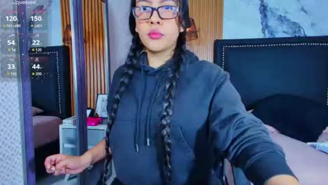 Liz  online show from July 24, 11:41 am