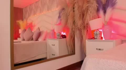 Snapshot of lizzi_hotman chatting on July 18, 7:39 pm LIZZI online show from July 18, 7:39 pm