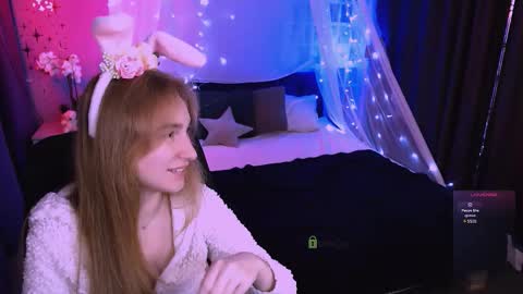 Snapshot of lizzie_boom chatting on December 4, 8:06 pm lizzie_boom online show from December 4, 8:06 pm