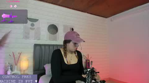  Lizzie  online show from June 13, 12:03 pm