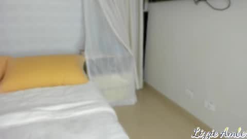 lizzieamber online show from February 26, 9:21 am