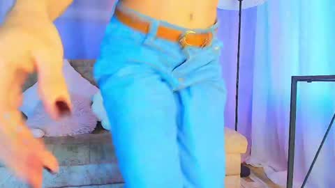 Snapshot of lizzy_kane chatting on May 24, 8:03 pm lizzy_kane online show from May 24, 8:03 pm
