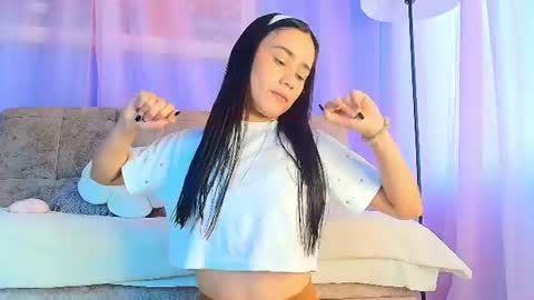 Snapshot of lizzy_kane chatting on June 10, 8:19 pm lizzy_kane online show from June 10, 8:19 pm