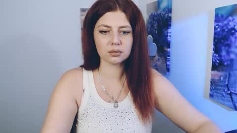 Lizzy3 online show from October 3, 1:08 pm