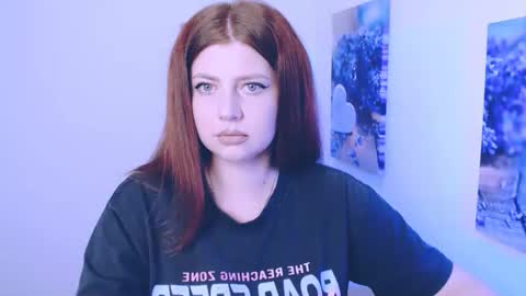 Lizzy3 online show from October 25, 7:08 pm