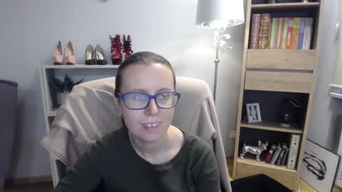 Lizzy online show from October 28, 6:06 am