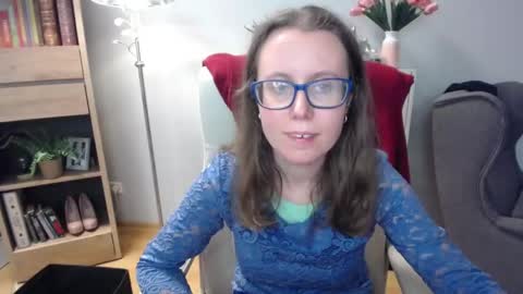 Lizzy online show from March 13, 5:47 am