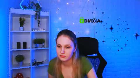 lizzy_sweety_purrr online show from June 9, 11:11 am