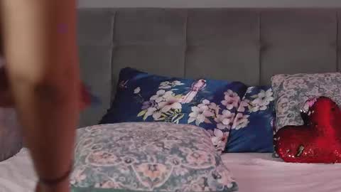 Snapshot of lizzybliss chatting on July 28, 7:39 pm Lizzy online show from July 28, 7:39 pm