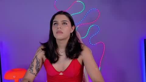 lizzywindsor online show from June 24, 2:32 am