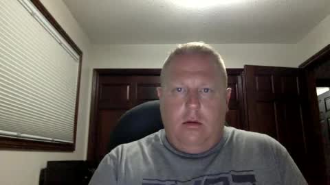 lkn4fun32 online show from May 2, 5:23 am