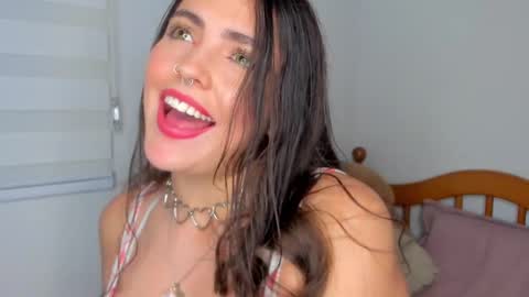 Snapshot of llanna_ chatting on February 10, 6:09 am Llanna online show from February 10, 6:09 am