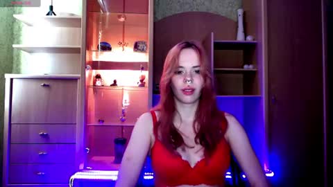 Snapshot of llexiwestt chatting on June 12, 8:24 am llexiwestt online show from June 12, 8:24 am