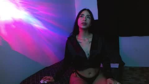 Snapshot of lliamm_2 chatting on November 16, 6:19 am lliamm 2 online show from November 16, 6:19 am