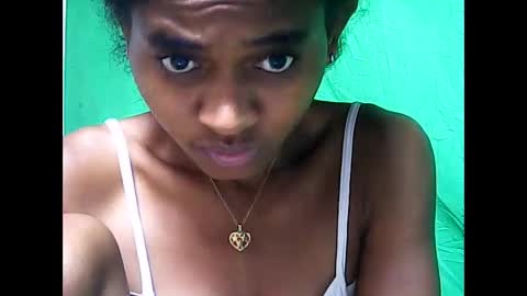 llouisse online show from April 27, 11:36 pm