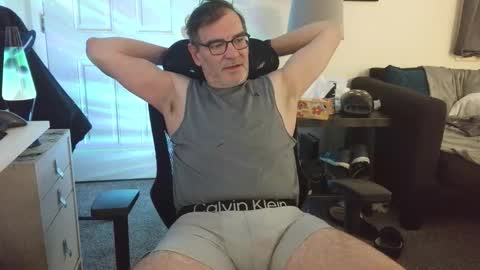 LongDick Daddy online show from February 1, 1:04 am