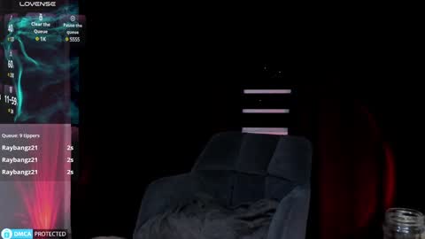 Snapshot of lnxmst chatting on December 15, 3:13 am Lynx Mist online show from December 15, 3:13 am