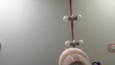 Snapshot of lo_cakez chatting on December 20, 6:13 pm lo_cakez online show from December 20, 6:13 pm