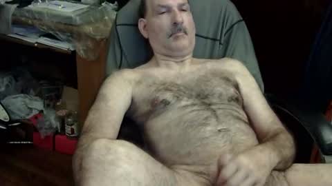 loades182025 online show from September 19, 4:47 am